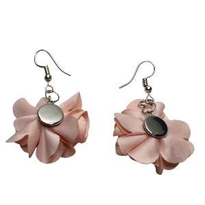 BOUCLES D'OREILLES POMPON FLEUR ROSE