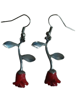 BOUCLES D'OREILLES PENDANTE ROSE ROUGE